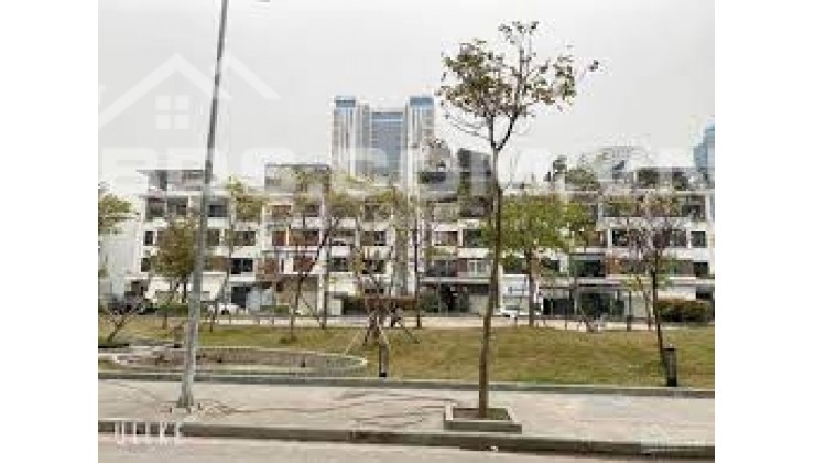 Bán nhà mặt ngõ An Dương Vương,  92m2, mặt tiền 6,5m giá 10,6 tỷ nhà có gara ôtô